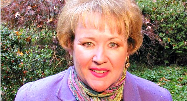 Author Lisa Pell